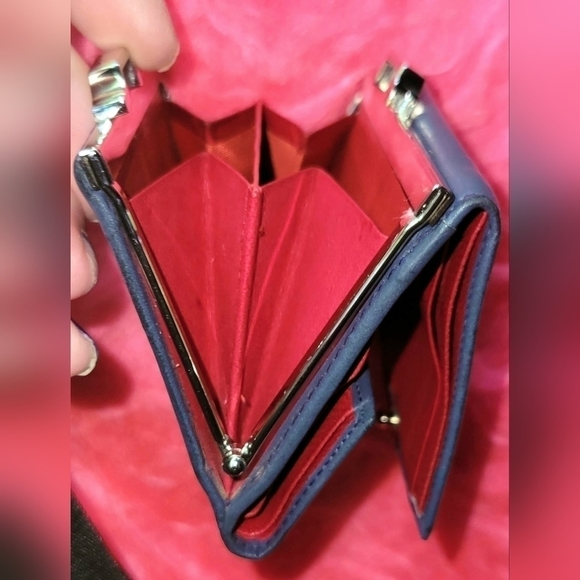 Saks Fifth  Avenue leather mini wallet - Picture 4 of 7